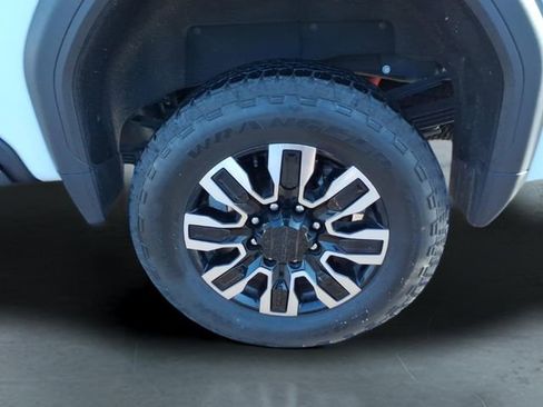 Used 2024 GMC Sierra 3500 Denali Ultimate image 5