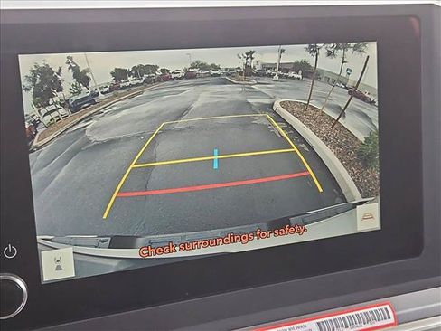 Certified 2026 Toyota Tacoma SR5 w/ SR5 Upgrade Package AWD/4WD image 18