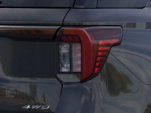 New 2026 Ford Explorer Active image 21