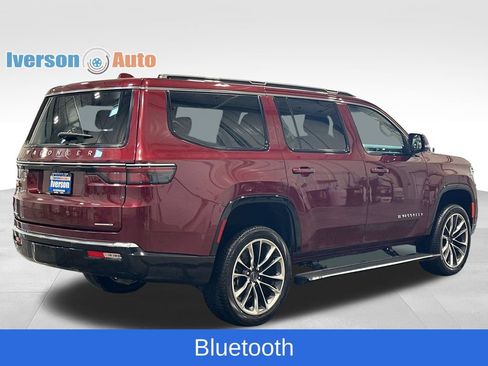Used 2022 Jeep Wagoneer Series III w/ Premium Group I AWD/4WD image 9