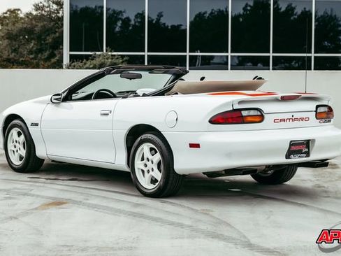 Used 1997 Chevrolet Camaro Z28 w/ Preferred Equipment Group 2 image 10