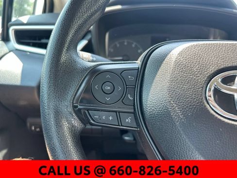 Used 2025 Toyota Corolla LE FWD image 12