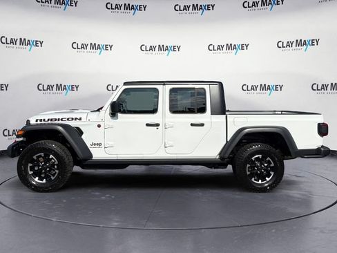 Used 2026 Jeep Gladiator Rubicon AWD/4WD image 2
