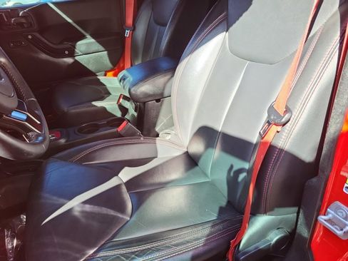 Certified 2017 Jeep Wrangler Unlimited Rubicon image 24