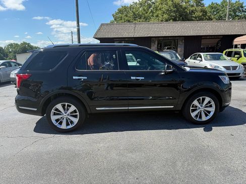 Used 2019 Ford Explorer Limited w/ Class III Trailer Tow Package AWD/4WD image 3