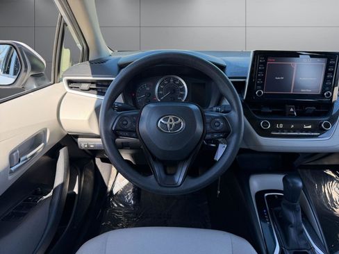 Used 2020 Toyota Corolla LE w/ Carpet Mat Package (TMS) image 5