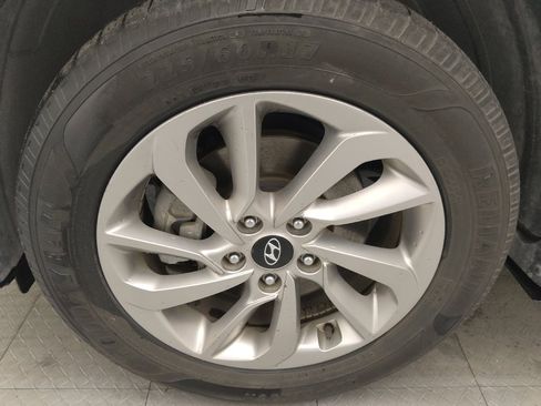 Used 2018 Hyundai Tucson SE image 31