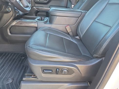 Used 2020 Chevrolet Silverado 1500 LTZ w/ LTZ Convenience Package image 14