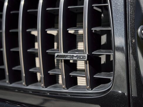 Used 2025 Mercedes-Benz G 63 AMG 4MATIC image 9