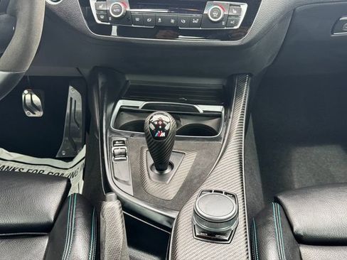Used 2018 BMW M2 RWD image 29