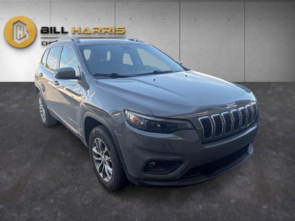 Used 2020 Jeep Cherokee Latitude Plus w/ Cold Weather Group AWD/4WD image 3