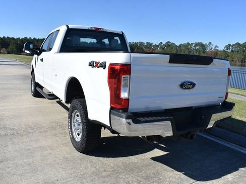 Used 2019 Ford F250 XL w/ XL Value Package image 4