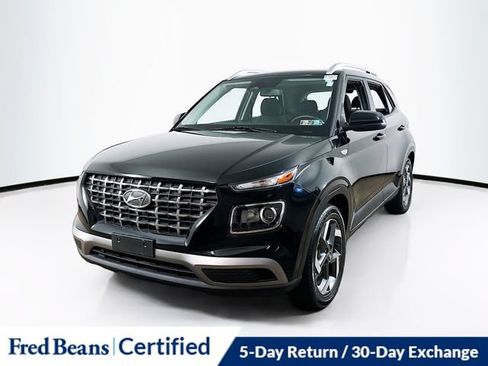 Certified 2023 Hyundai Venue SEL FWD image 3