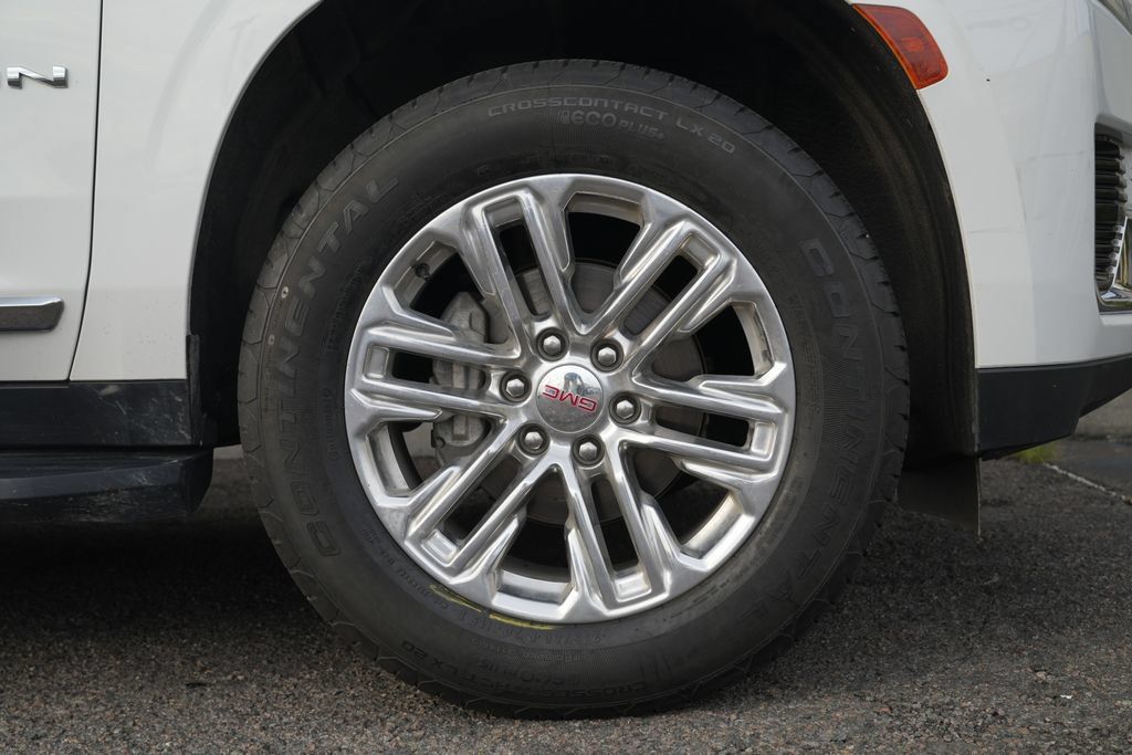 Used 2024 GMC Yukon SLT RWD image 12
