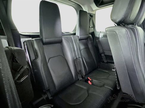 Used 2022 Land Rover Defender 110 S AWD/4WD image 35
