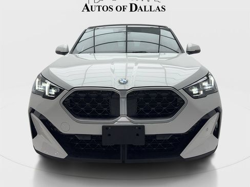 Used 2025 BMW X2 xDrive28i AWD/4WD image 3