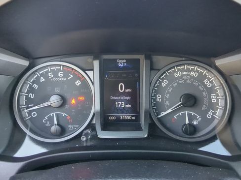 Used 2020 Toyota Tacoma TRD Off-Road w/ TRD Premium Off Road Package image 15