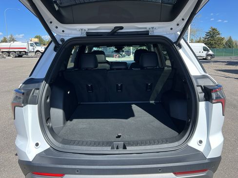 Used 2025 Chevrolet Equinox LT w/ Convenience Package II AWD/4WD image 23