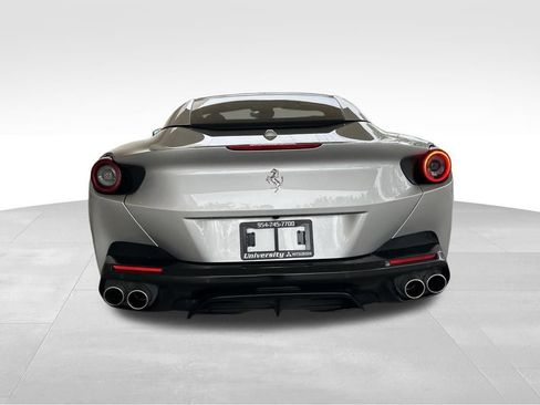 Used 2019 Ferrari Portofino Base image 15
