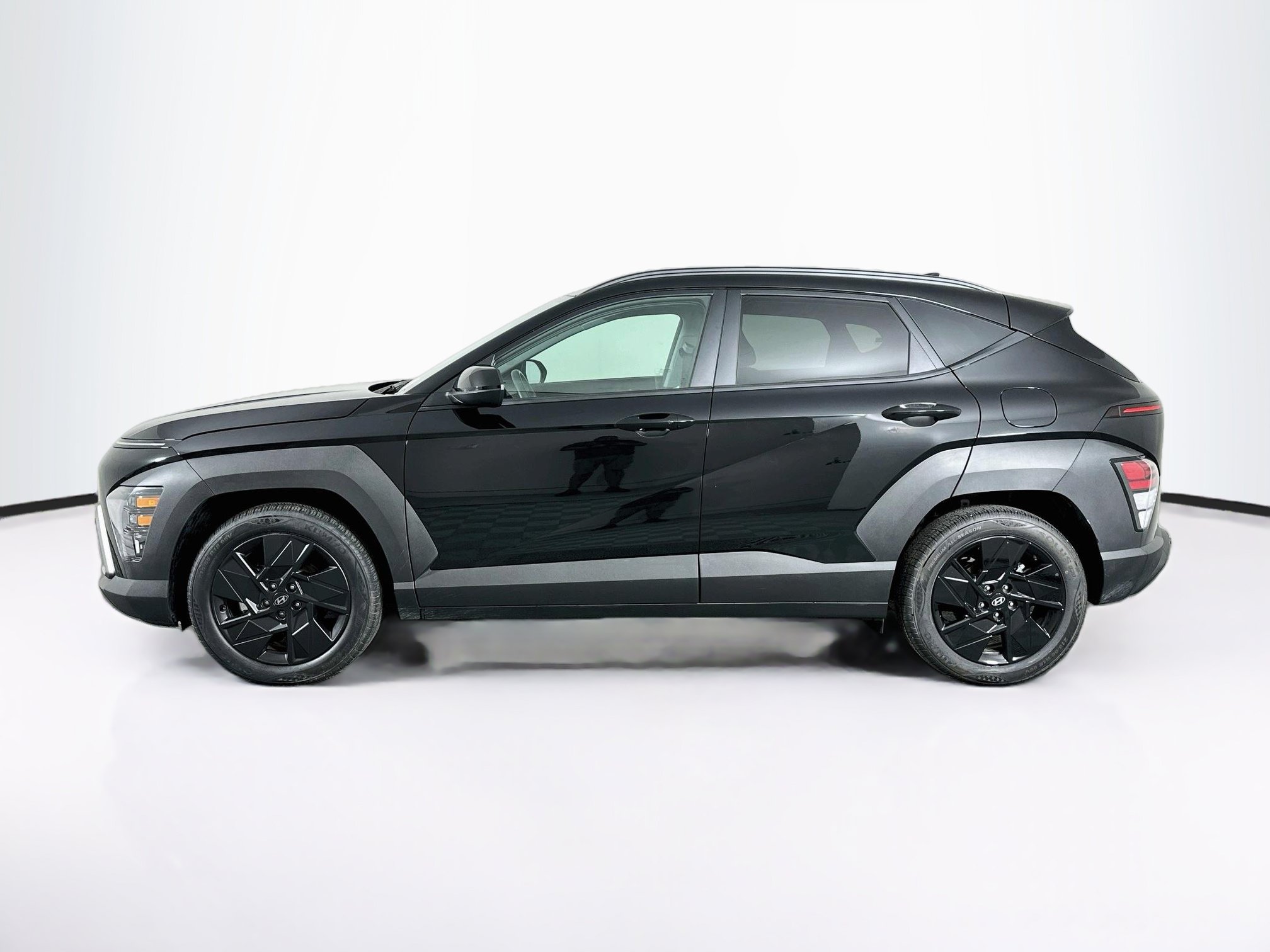 Used 2026 Hyundai Kona SEL Sport FWD image 4