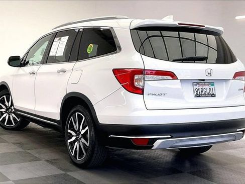 Used 2021 Honda Pilot Touring image 10
