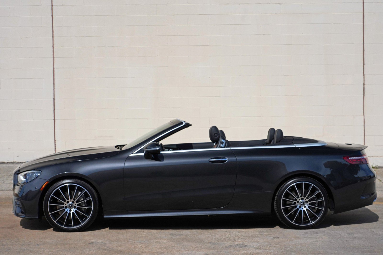 Used 2023 Mercedes-Benz E 450 Cabriolet w/ AMG Line image 51