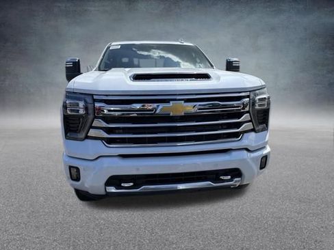 New 2026 Chevrolet Silverado 2500 High Country w/ High Country Premium Package AWD/4WD image 3