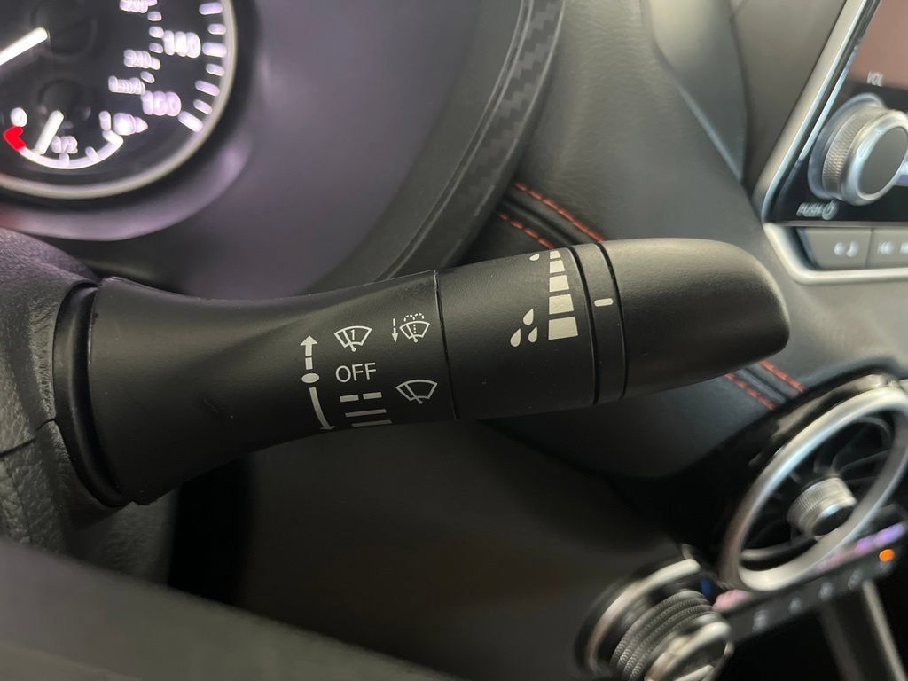 Used 2025 Nissan Sentra SR FWD image 59
