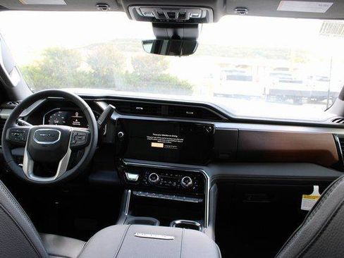 New 2025 GMC Sierra 2500 Denali w/ Technology Package image 13