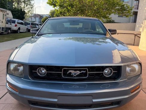 Used 2007 Ford Mustang Premium image 11