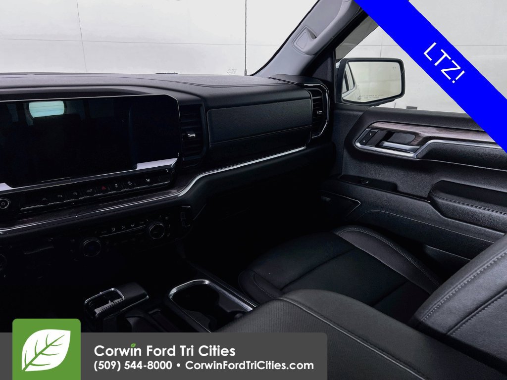 Used 2024 Chevrolet Silverado 1500 LTZ w/ LTZ Convenience Package II AWD/4WD image 27