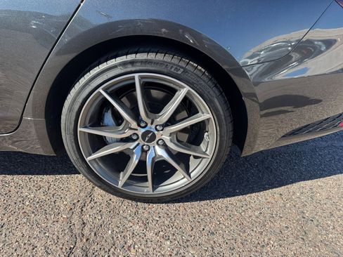 Used 2025 Genesis G70 2.5T image 30