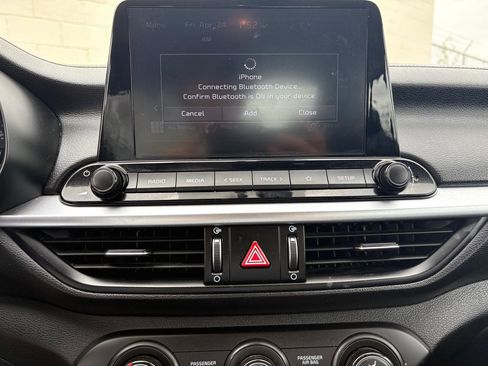 Used 2023 Kia Forte LXS FWD image 8