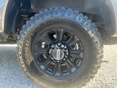 Used 2022 Ford F250 Platinum w/ Tremor Off-Road Package image 11