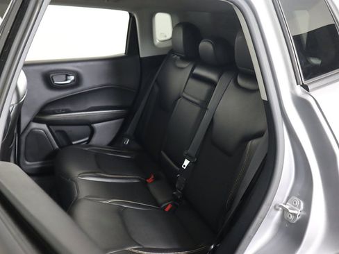 Used 2018 Jeep Compass Latitude AWD/4WD image 25