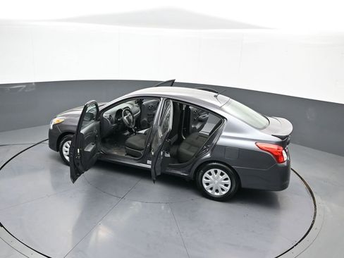 Used 2015 Nissan Versa S Plus image 43