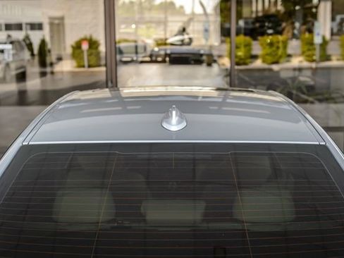 Used 2017 BMW 340i xDrive Sedan image 10