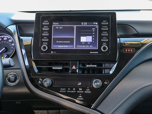 Certified 2023 Toyota Camry SE image 3