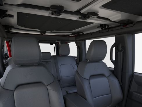 New 2026 Ford Bronco Outer Banks w/ Sasquatch Package AWD/4WD image 12