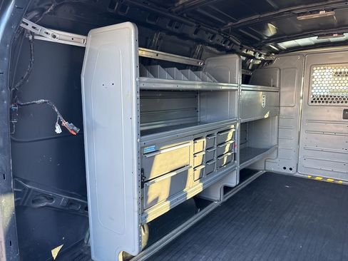 Used 2017 Chevrolet Express 2500 image 8