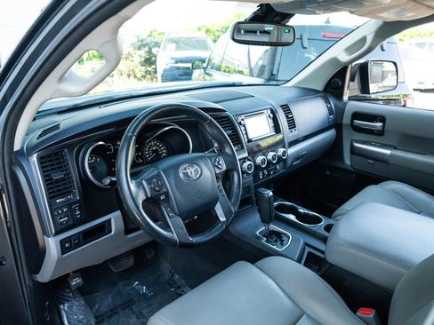 Used 2019 Toyota Sequoia Limited w/ Safety & Convenience Package AWD/4WD image 16