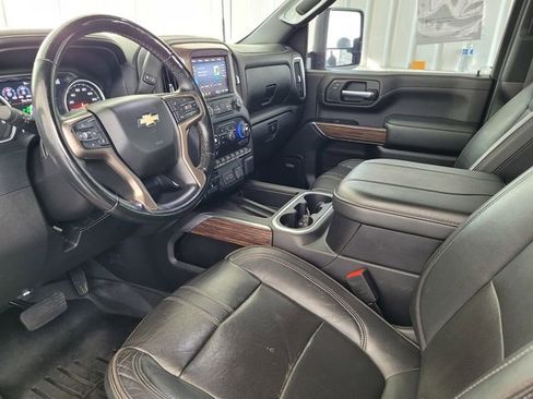Used 2023 Chevrolet Silverado 2500 High Country w/ Z71 Off-Road Package image 11