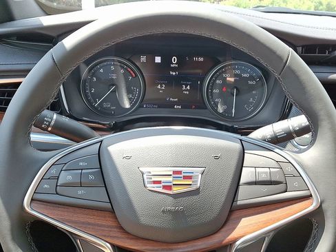 New 2025 Cadillac XT5 Premium Luxury w/ Technology Package image 9