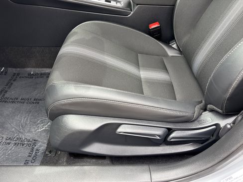 Used 2025 Honda Civic Sport image 19