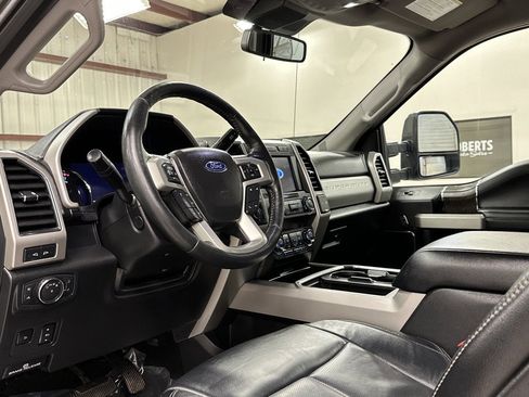 Used 2020 Ford F250 Lariat w/ Lariat Ultimate Package image 6
