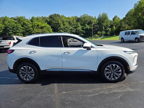 Used 2024 Buick Envision Preferred AWD/4WD image 9