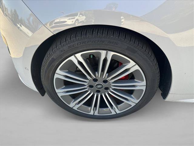 Used 2025 Land Rover Range Rover Sport Dynamic SE AWD/4WD image 9
