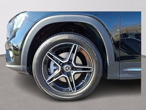 Used 2026 Mercedes-Benz GLB 250 4MATIC image 7
