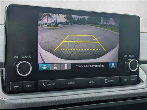 Used 2025 Honda Accord SE image 14