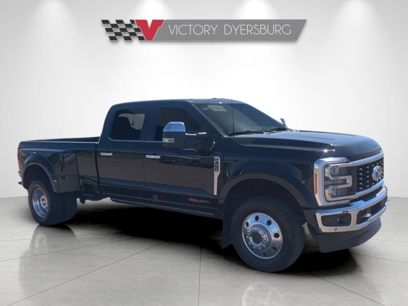 Used 2023 Ford F450 King Ranch w/ Chrome Package AWD/4WD image 2